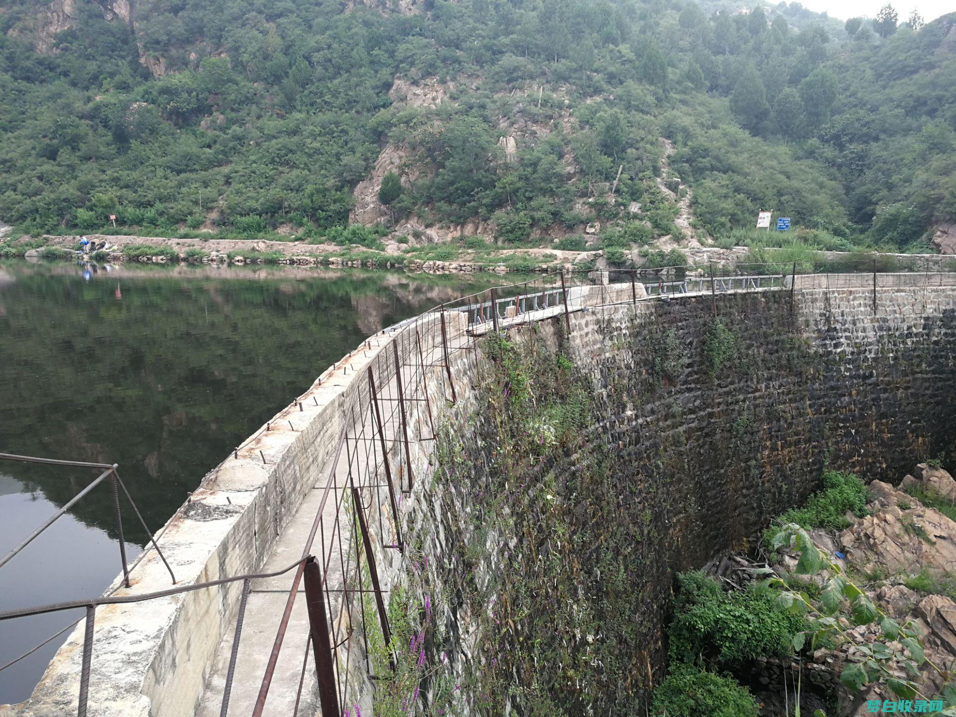 青龙峡附近有各种各样的住宿选择，从露营地到高级酒店。(青龙峡附近有什么好玩的)